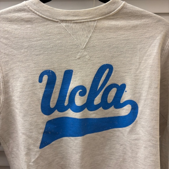 Like New UCLA Crewneck Size Small - Picture 3 of 5